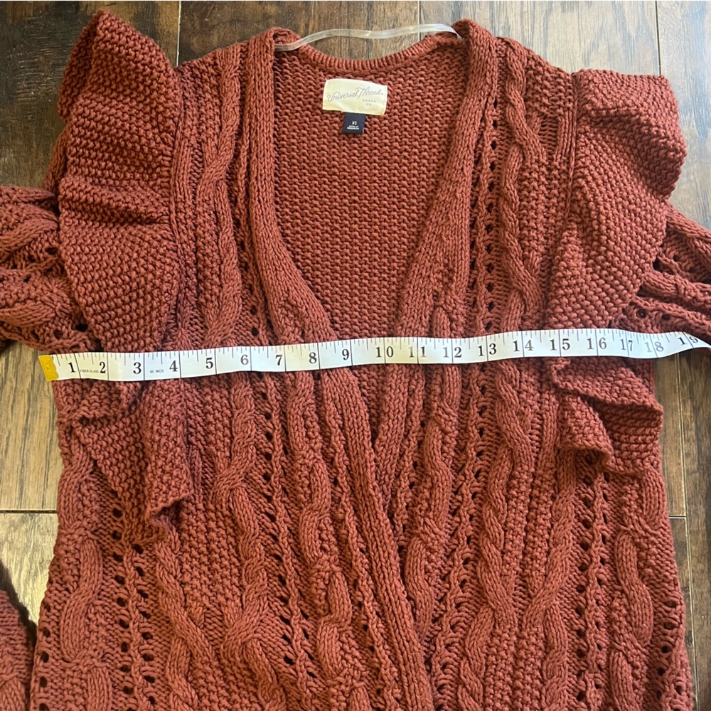 Universal Thread Rust Red Open Front Knit Ruffle Trim Cable Cardigan Size XS - Picture 8 of 9